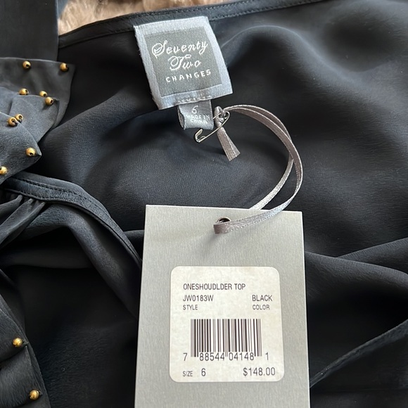 Seventy Two Changes Black Silk Top Size 6 - Picture 3 of 4